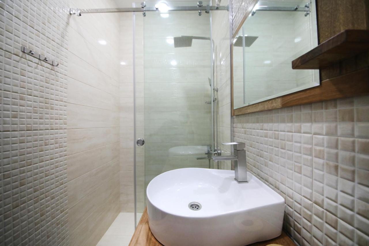 Hotel Panoramic Kutaiszi Kültér fotó