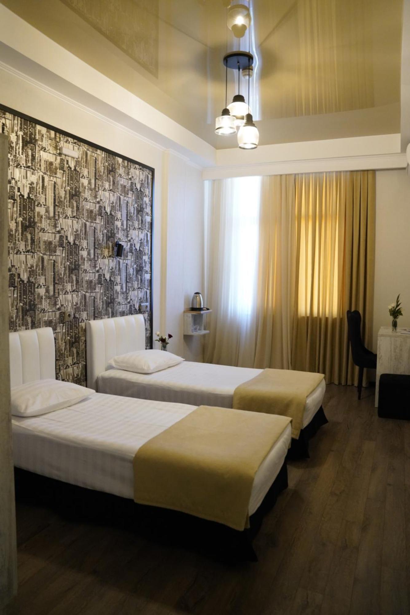 Hotel Panoramic Kutaiszi Kültér fotó