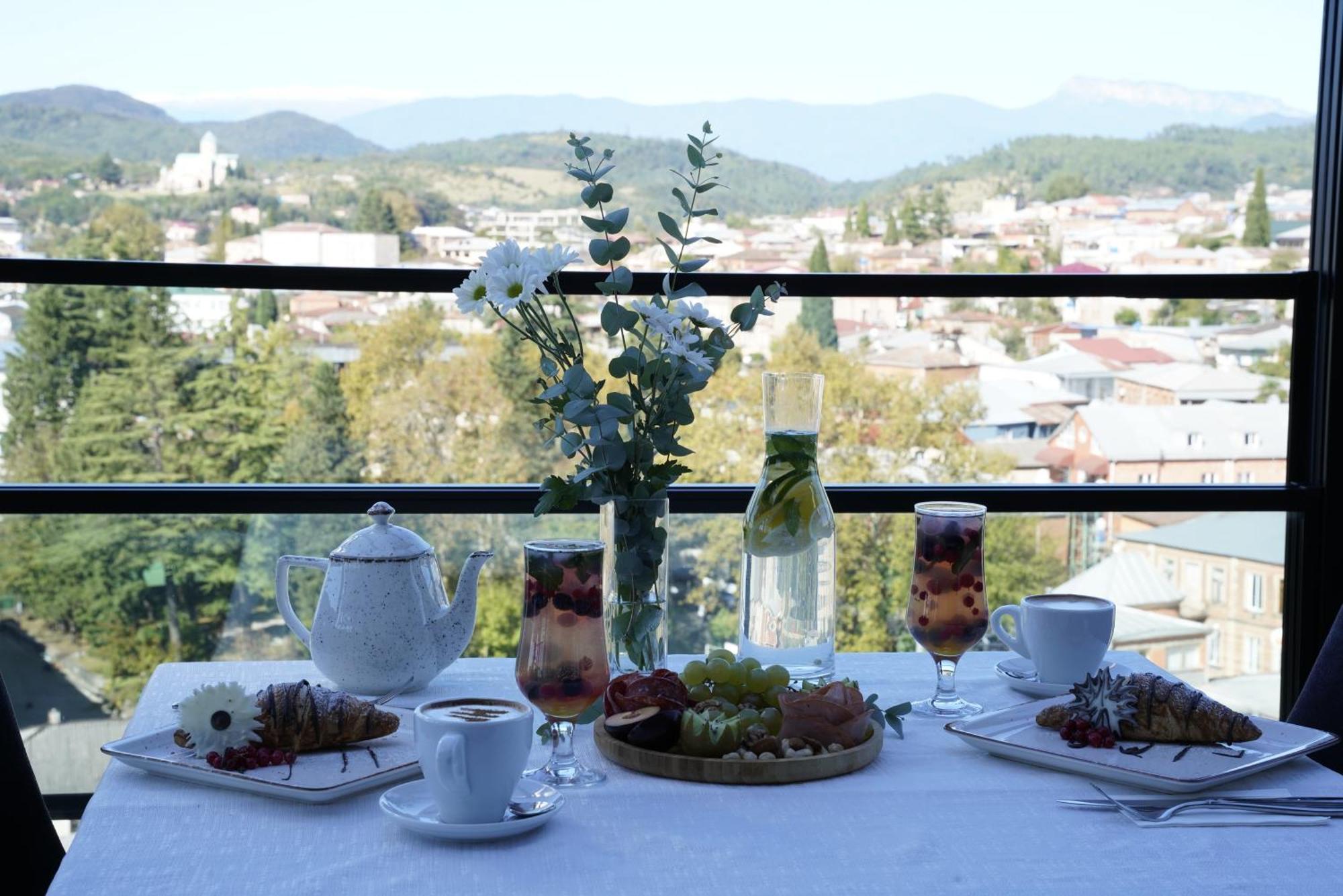 Hotel Panoramic Kutaiszi Kültér fotó